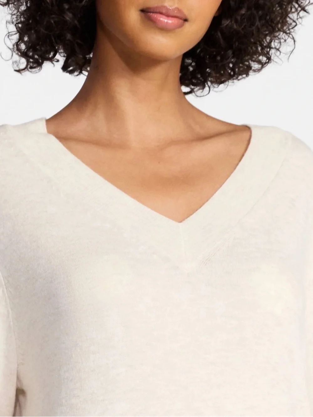 Time and Tru Women's V-Neck Sweater Lightweight in Oatmeal Color